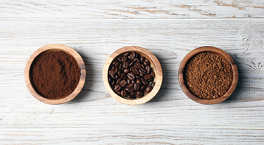 Bonen gemalen en instant koffie - IDE Coffee